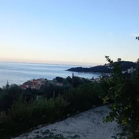 Naiad Sea View *