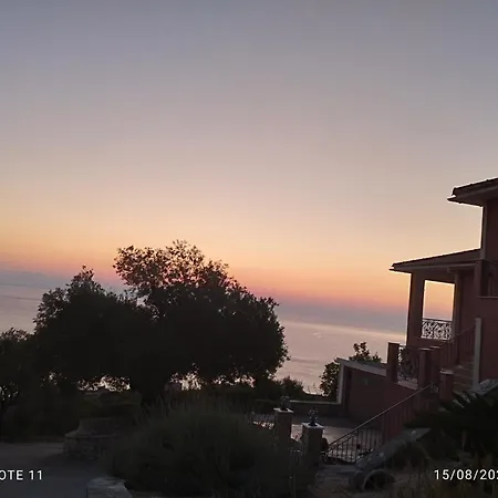 Daire Naiad Sea View *