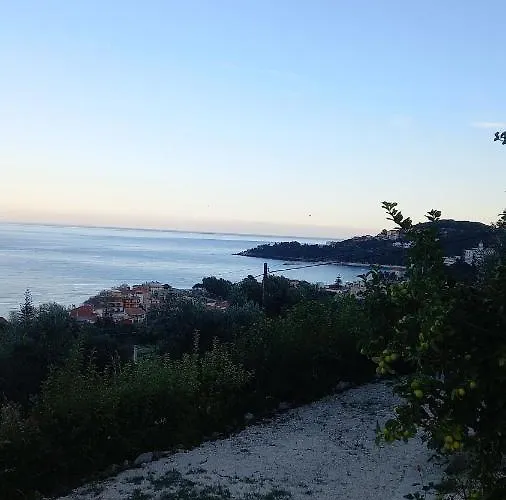 Naiad Sea View *