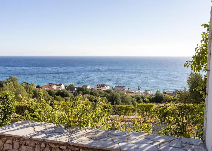 Naiad Sea View Apartament *